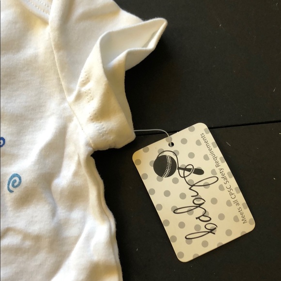 Beach baby onesie. - Picture 3 of 11